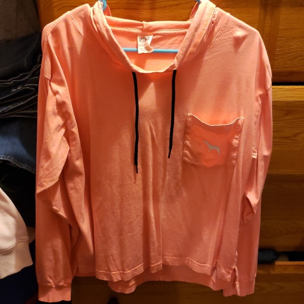 Long sleeve tee